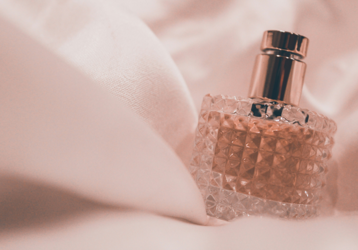 Perfumy vs. wody toaletowe: Jakie są między nimi różnice?>