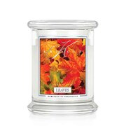 Kringle Candle Leaves świeca zapachowa średnia z 2 knotami (411 g)