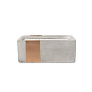 Paddywax URBAN COPPER BERGAMONT + MAHOŃ w betonowym pojemniku (8 uncji / 226g)