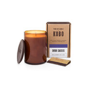 Świeca zapachowa KOBO Woodblock Candle Dark Cassis (15 uncji / 425 g)
