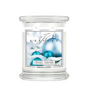 Kringle Candle Tinsel & Thyme świeca zapachowa średnia z 2 knotami (411 g)