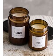 Świeca zapachowa Vila Hermanos Apothecary Red Saffron & Cedar Blue 150g