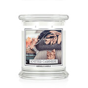 Kringle Candle Knitted Cashmere świeca zapachowa średnia z 2 knotami (411 g)