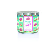 Świeca zapachowa Kringle Candle Birthday Cake Donut z 3 knotami 411g