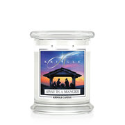 Kringle Candle Away in a Manger średnia świeca zapachowa z 2 knotami (411g)